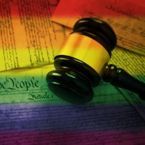 Avocat droit des personnes LGBT Versailles